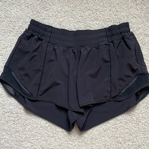 Lululemon Hotty hot shorts